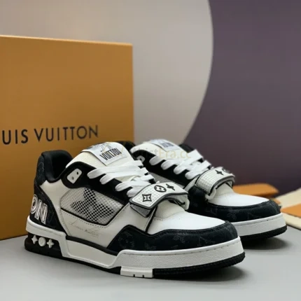 LOUIS VUITTON TRAINER SNEAKERS