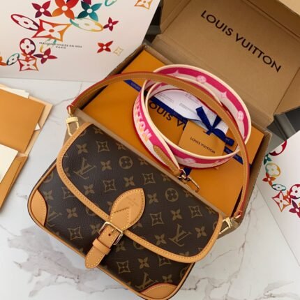 Louis Vuitton Borsa Diane M46049 .Size 9*15*24cm