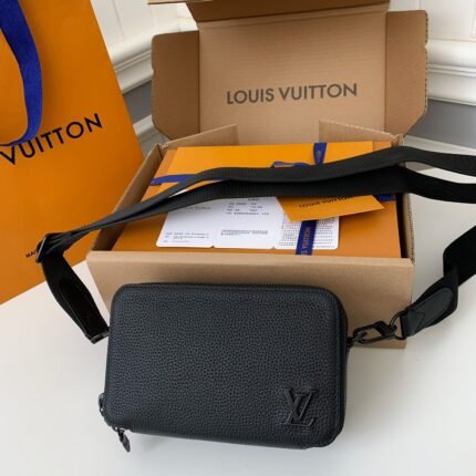 Louis Vuitton Portafoglio indossabile Alpha M59161 .Size 18.5*11*6.5cm