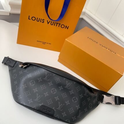 Louis Vuitton Marsupio Discovery M44336 .Size 47*20*9cm