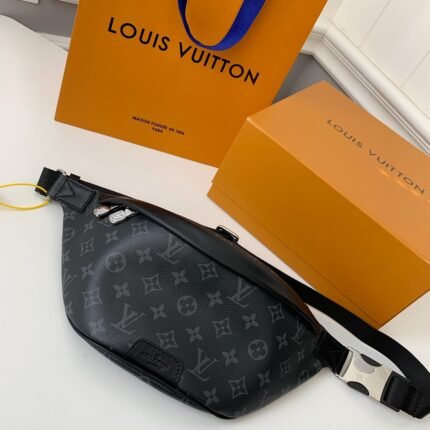 Louis Vuitton Marsupio Discovery M46035 .Size 45*15*9cm