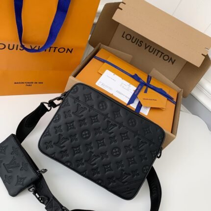 LOUIS VUITTON DUO messenger bag M69827 SIZE 26*18.5*5cm