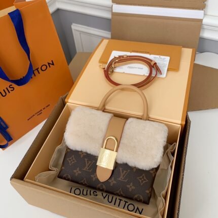 LOUIS VUITTON LOCKY BB frame M46318 size 20*16*7.5cm