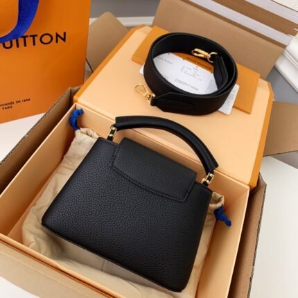 LOUIS VUITTON Capucines mini frame M56071 size:21*14*8cm