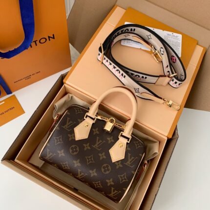 LOUIS VUITTON Speedy Bandoulire 20  Boston Bag M46234 SIZE 20*13*12cm