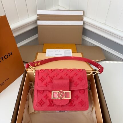 LOUIS VUITTON DAUPHINE MINI frame M20747 .size 20*15*9CM
