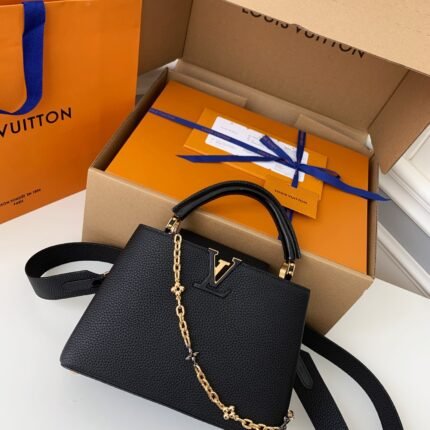 LOUIS VUITTON Capucines mini frame M59065 size26.5*17.5*9cm