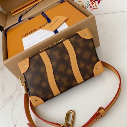 LOUIS VUITTON SOFT TRUNK frame M81580 SIZE:22.5*14*5cm