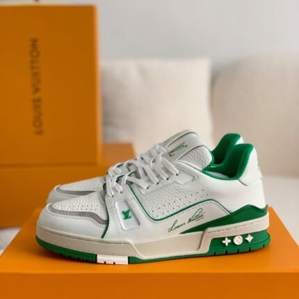 LOUIS VUITTON TRAINER Sneakers