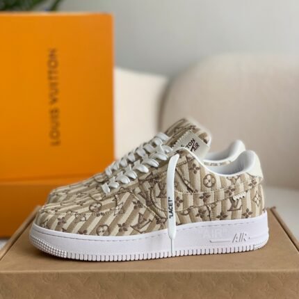 LOUIS VUITTON × NIKE AIR FORCE 1 SNEAKER