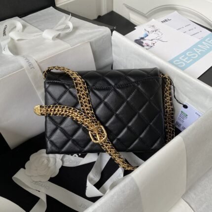 Chanel 23S Underarm Bag AS3994. Top Quality  SIZE: 14 * 21 * 10cm