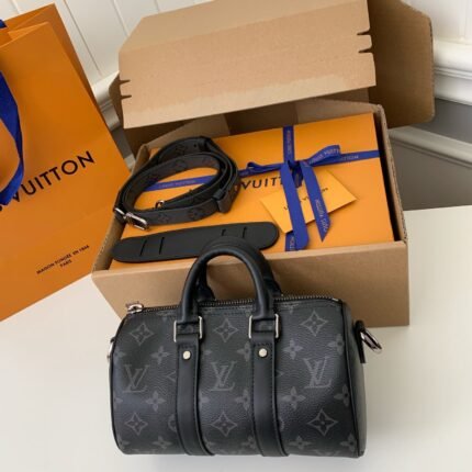 Louis Vuitton Classic City Keepall xs Handbag M45937. Unisex Size: 21 * 12 * 9cm