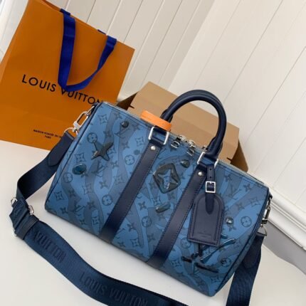 Louis Vuitton-s seasonal new Keepall Bandouli??re 35 handbag M22573. 34 * 21 * 16cm