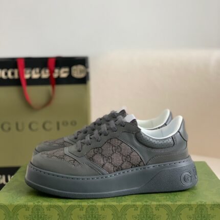 Gucci sneakers Cowhide