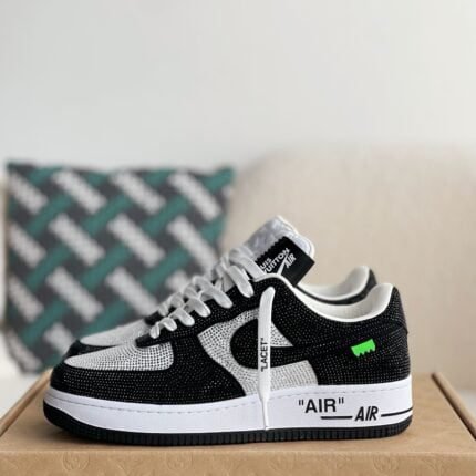 LOUIS VUITTON × NIKE AIR FORCE 1 SNEAKER