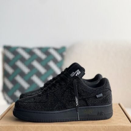 LOUIS VUITTON × NIKE AIR FORCE 1 SNEAKER