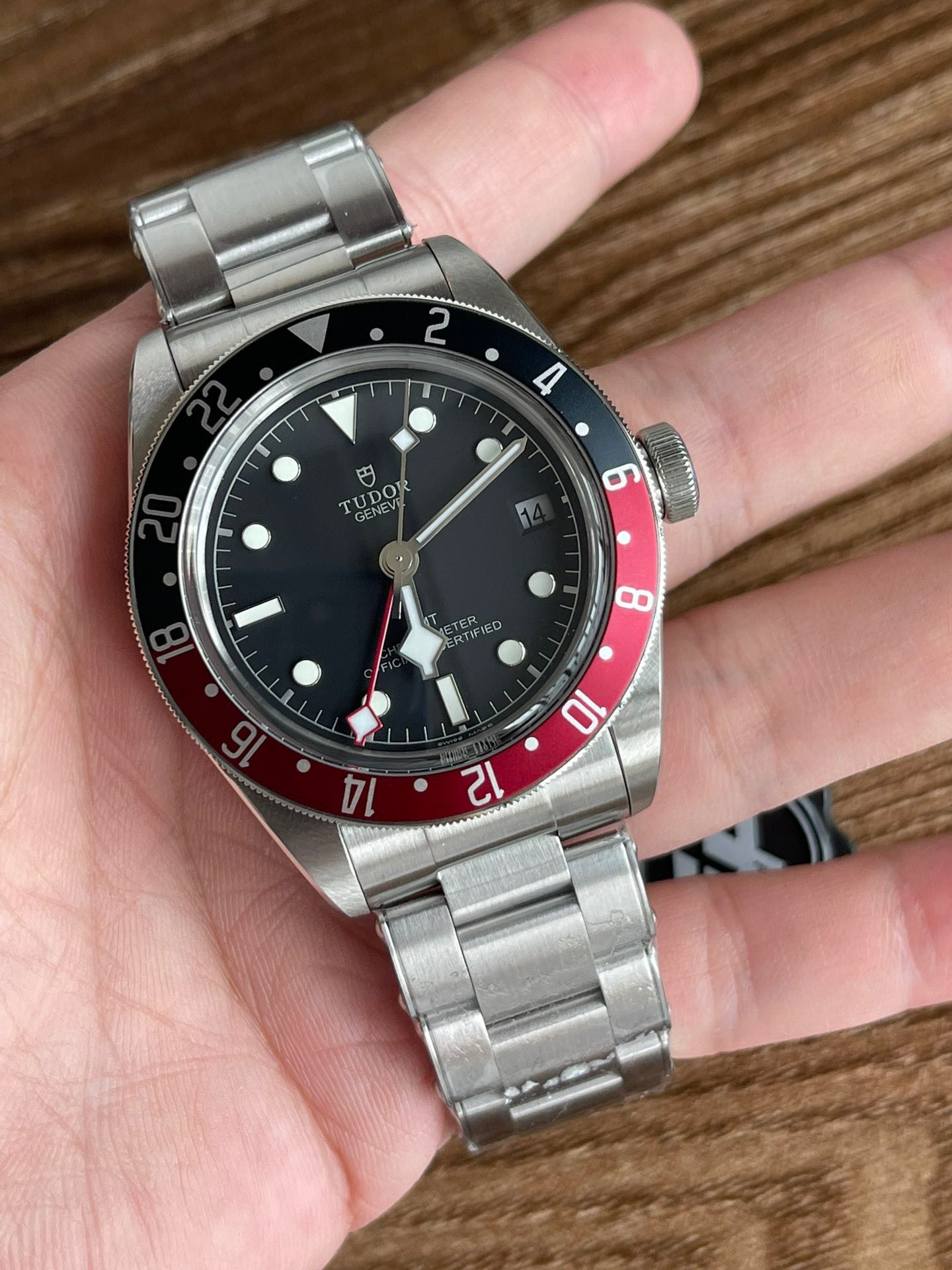 B49EA51D-4F54-4B4E-9B70-26F4FA958FA4